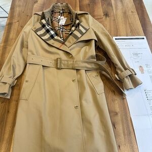 Burberry Long Check Lapel Gabardine Trench Coat New with Tags and Receipt Size 2